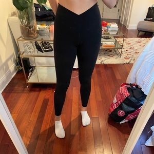 Aerie Real Me high waisted Crossover Offline Leggings medium